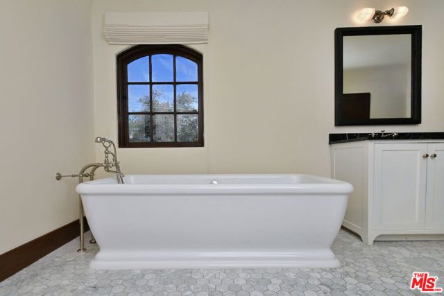 4352 Forman Avenue, Toluca Lake (los Angeles), CA 91602