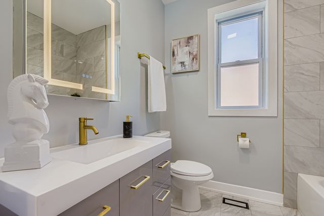 6540 S Ingleside Avenue, Chicago, IL 60637