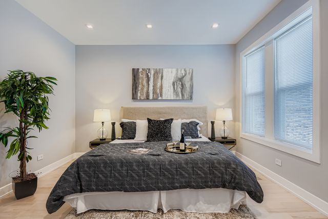 6540 S Ingleside Avenue, Chicago, IL 60637