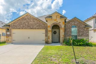 117 Kinglet DR, Jarrell, TX 76537