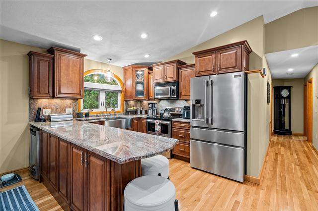 27 Miner Street, North Providence, RI 02904