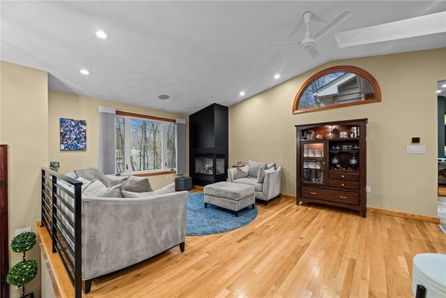 27 Miner Street, North Providence, RI 02904