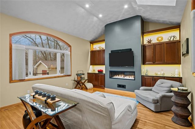 27 Miner Street, North Providence, RI 02904