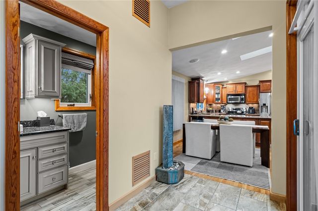 27 Miner Street, North Providence, RI 02904