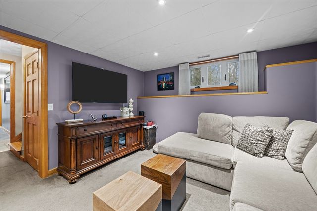 27 Miner Street, North Providence, RI 02904