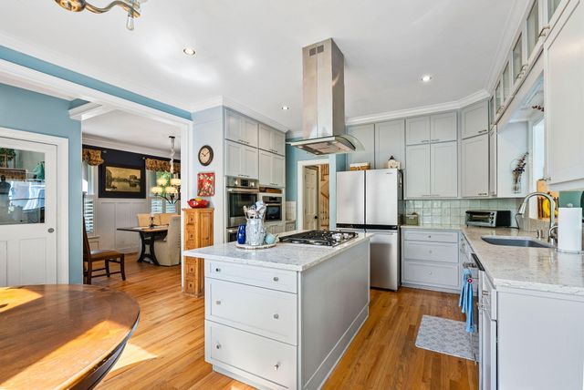 2453 Vaucluse Road, Charleston, SC 29414