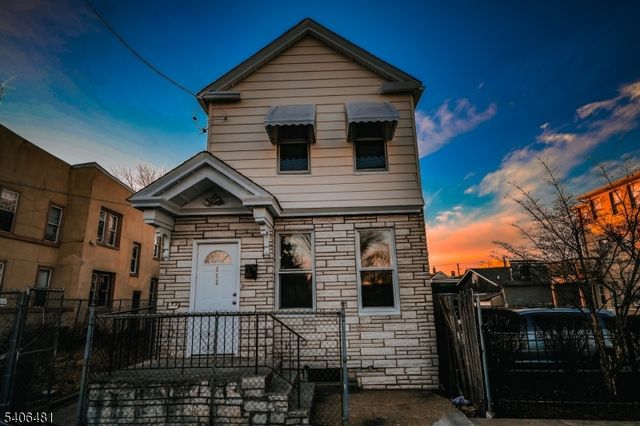 563 S 17Th St, Newark City, NJ 07103