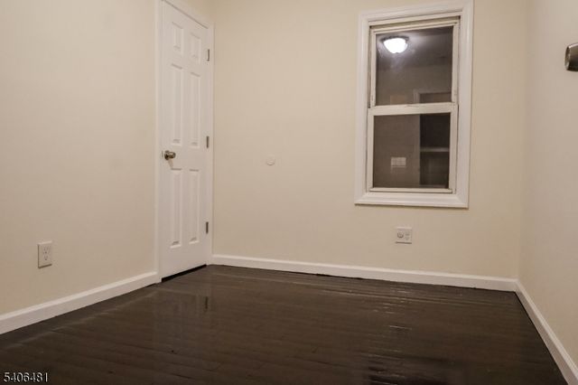 563 S 17Th St, Newark City, NJ 07103