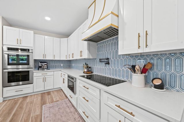 7 Tomahawk Court, Destin, FL 32541