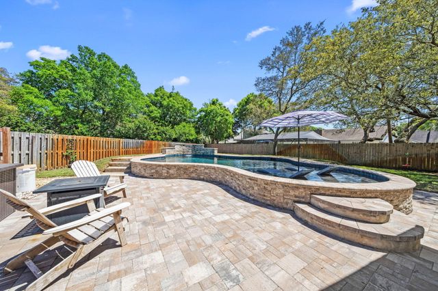 7 Tomahawk Court, Destin, FL 32541