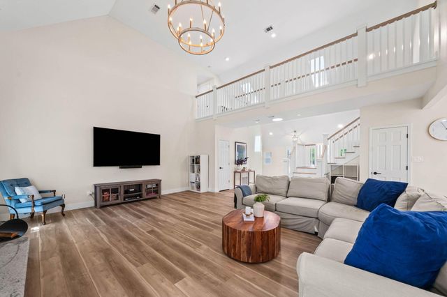 7 Tomahawk Court, Destin, FL 32541