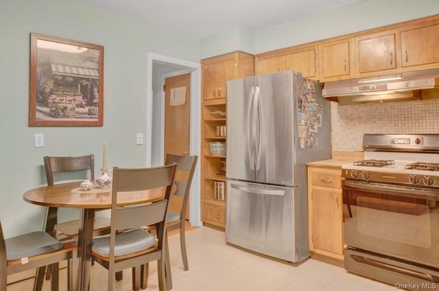 10 Linda Drive, Suffern, NY 10901