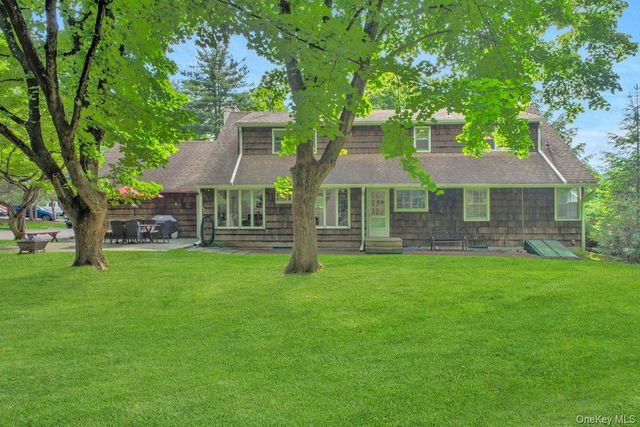 10 Linda Drive, Suffern, NY 10901