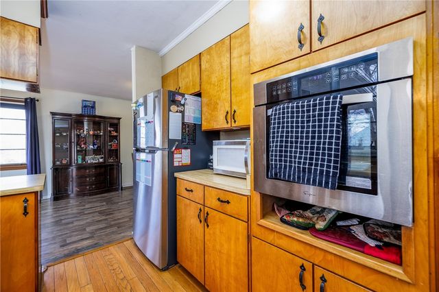 48 Hill Terrace, Henrietta, NY 14467