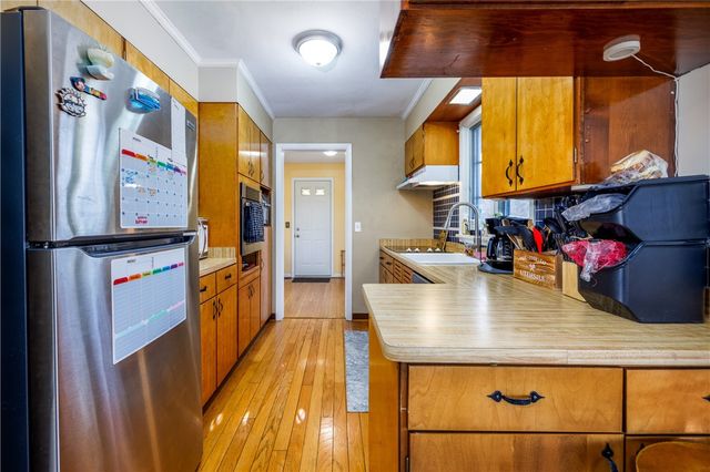 48 Hill Terrace, Henrietta, NY 14467