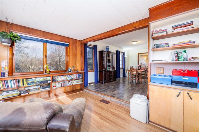 48 Hill Terrace, Henrietta, NY 14467