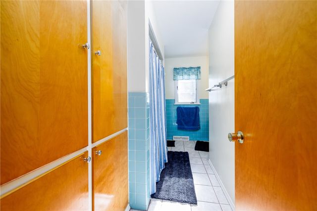 48 Hill Terrace, Henrietta, NY 14467