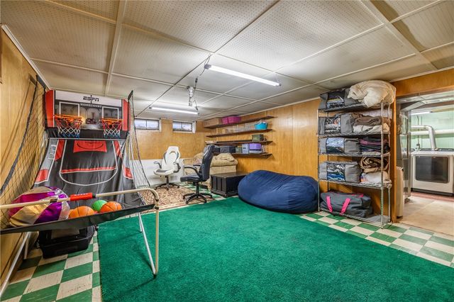 48 Hill Terrace, Henrietta, NY 14467