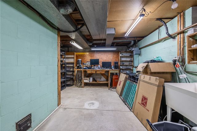 48 Hill Terrace, Henrietta, NY 14467