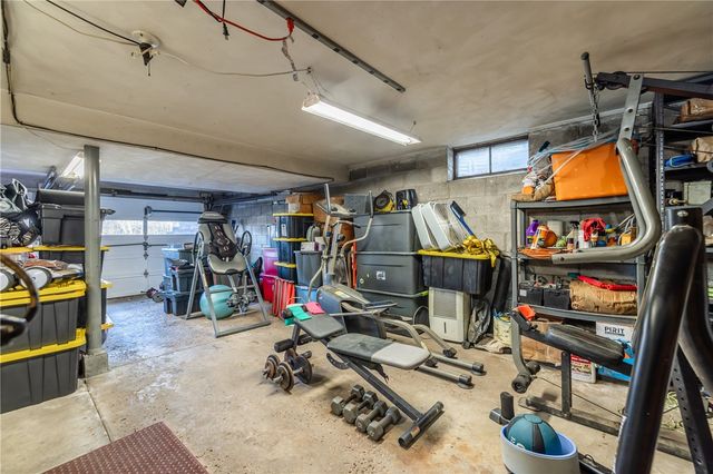 48 Hill Terrace, Henrietta, NY 14467