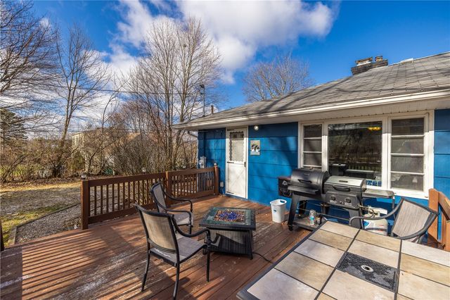 48 Hill Terrace, Henrietta, NY 14467