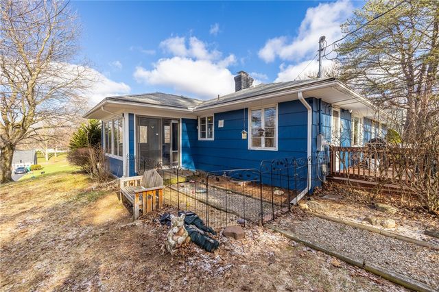 48 Hill Terrace, Henrietta, NY 14467