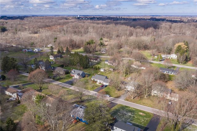 48 Hill Terrace, Henrietta, NY 14467