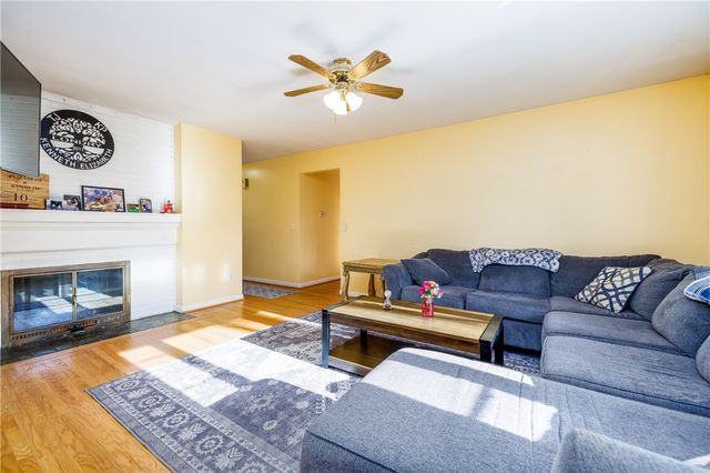 48 Hill Terrace, Henrietta, NY 14467