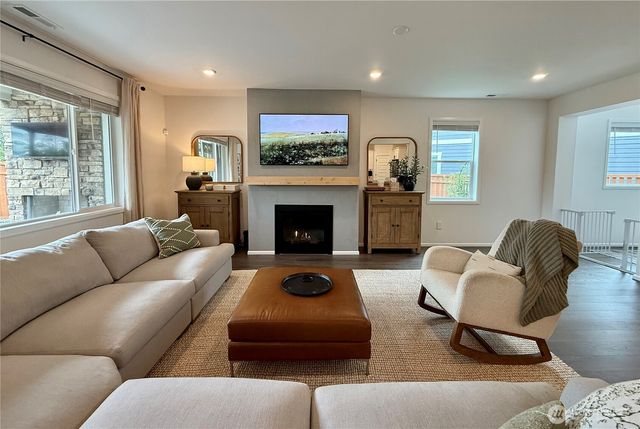 14979 Olympic Loop E, Bonney Lake, WA 98391
