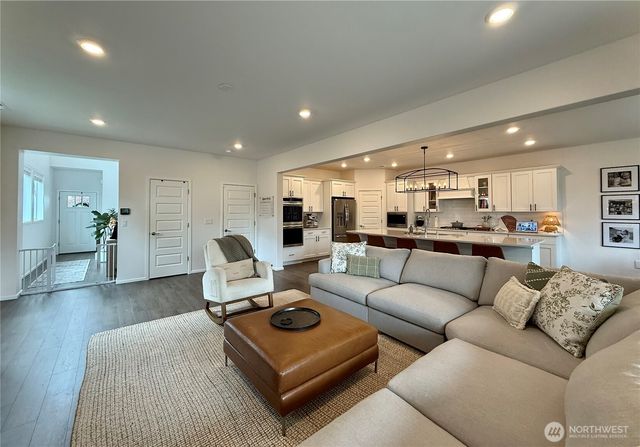 14979 Olympic Loop E, Bonney Lake, WA 98391