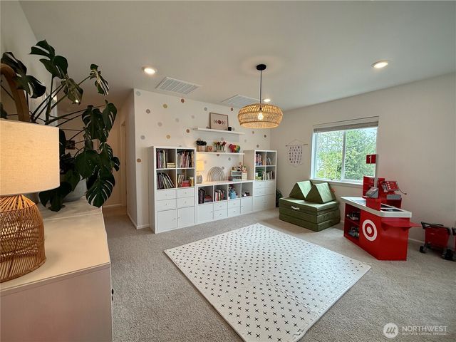 14979 Olympic Loop E, Bonney Lake, WA 98391
