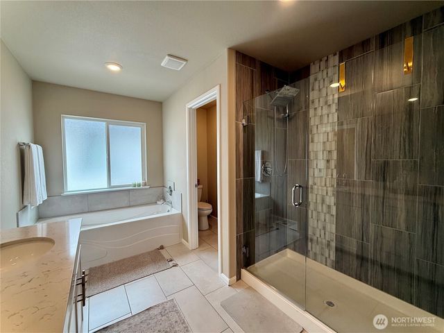 14979 Olympic Loop E, Bonney Lake, WA 98391