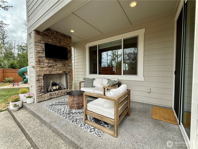 14979 Olympic Loop E, Bonney Lake, WA 98391