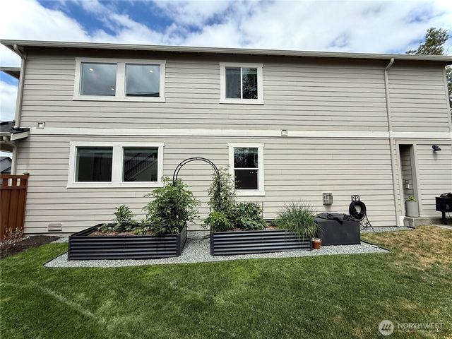 14979 Olympic Loop E, Bonney Lake, WA 98391