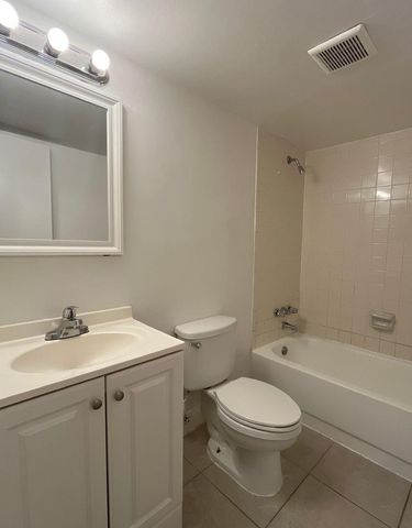 515 S Sequoia Drive 105, West Palm Beach, FL 33409