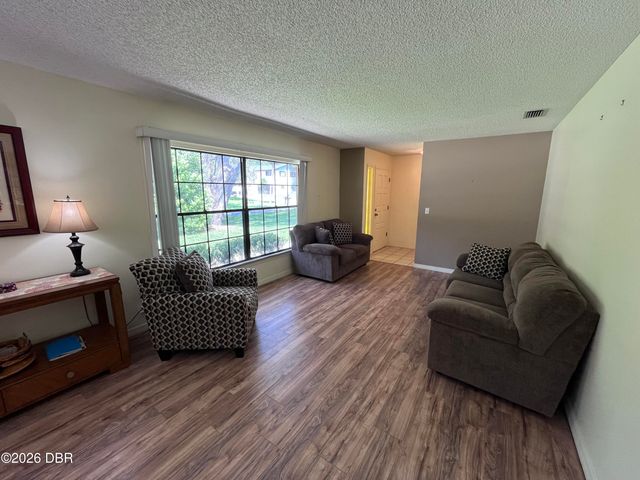 2117 Yorkshire Drive, Deland, FL 32724