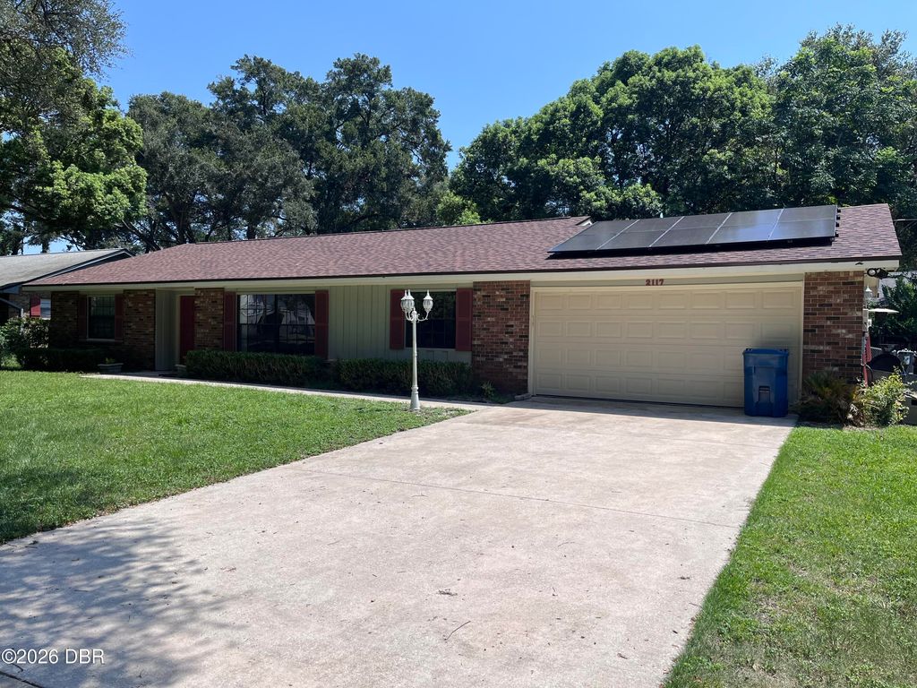 2117 Yorkshire Drive, Deland, FL 32724