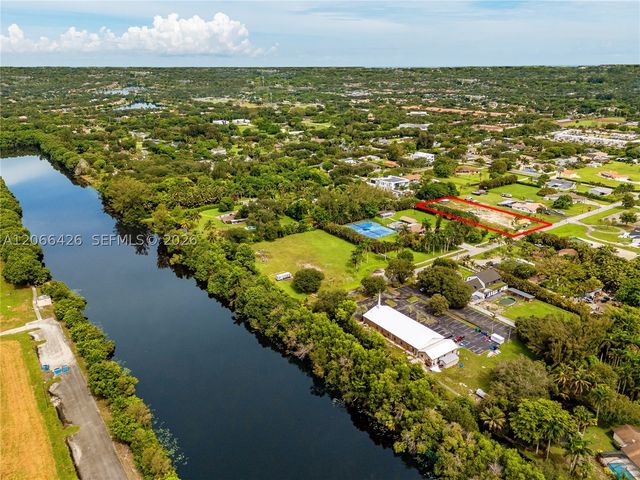 3550 NW 94th Ave, Cooper City, FL 33024