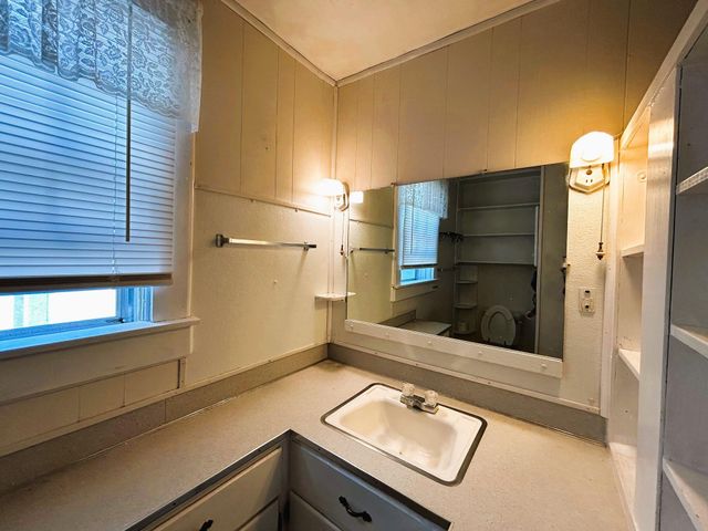 331 Louisiana Avenue, Etowah, TN 37331