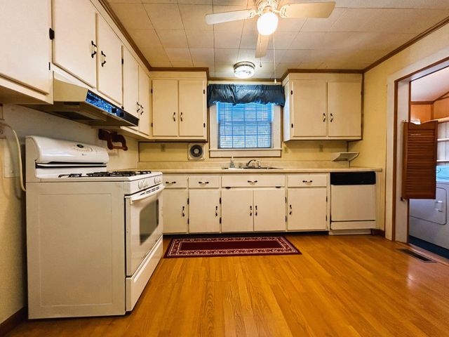 331 Louisiana Avenue, Etowah, TN 37331