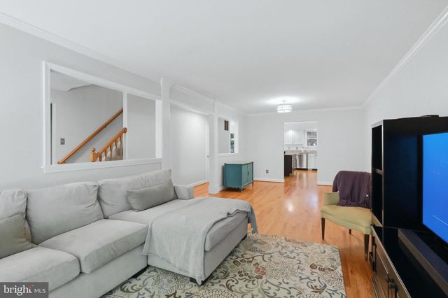 900 HICKORY CIR, La Plata, MD 20646