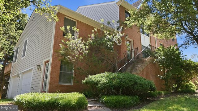 900 HICKORY CIR, La Plata, MD 20646