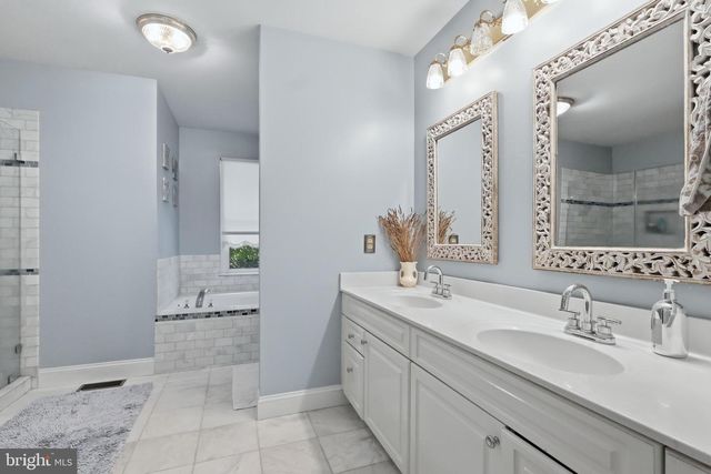 900 HICKORY CIR, La Plata, MD 20646
