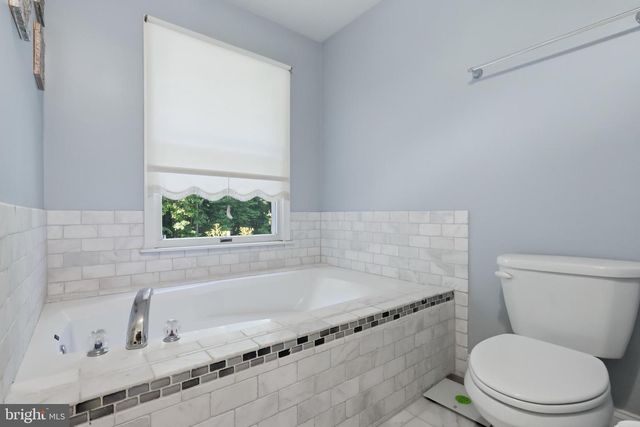 900 HICKORY CIR, La Plata, MD 20646