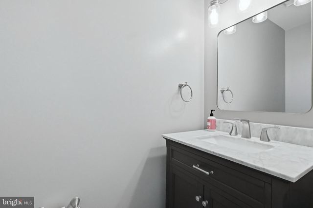900 HICKORY CIR, La Plata, MD 20646