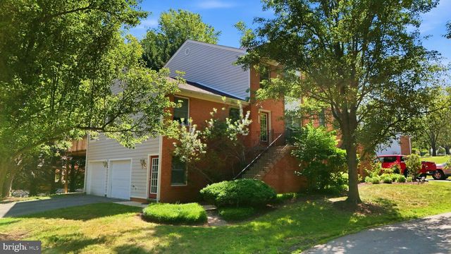 900 HICKORY CIR, La Plata, MD 20646