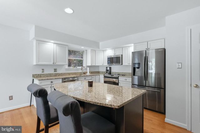 900 HICKORY CIR, La Plata, MD 20646