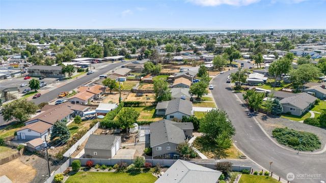 863 N Vista Drive, Moses Lake, WA 98837