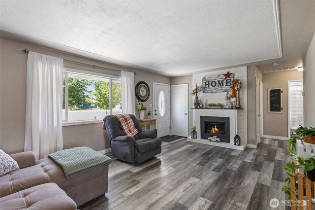 863 N Vista Drive, Moses Lake, WA 98837