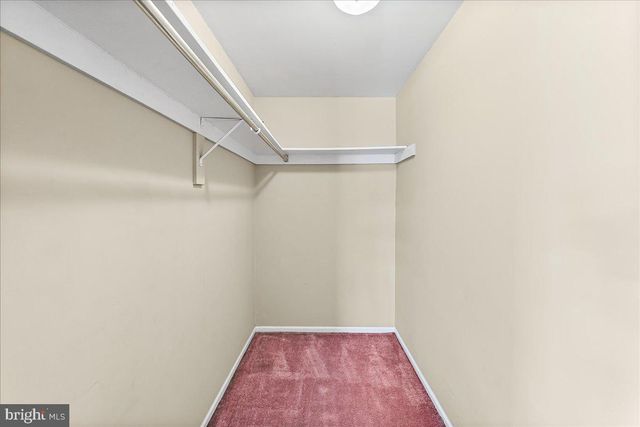 15 COLONIAL CIR, Aston, PA 19014